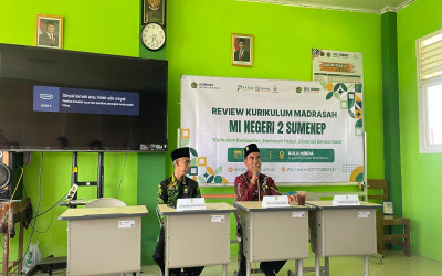 MIN 2 Sumenep Gelar Review Kurikulum Madrasah